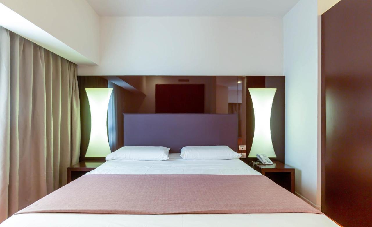 Hotel Poseidon Torre del Greco Bagian luar foto