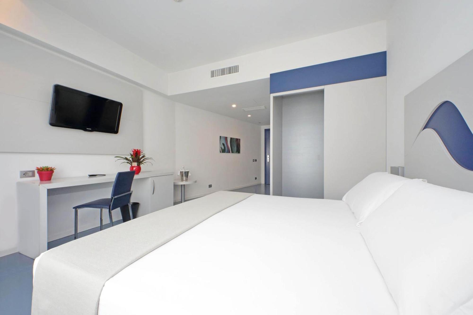 Hotel Poseidon Torre del Greco Bagian luar foto